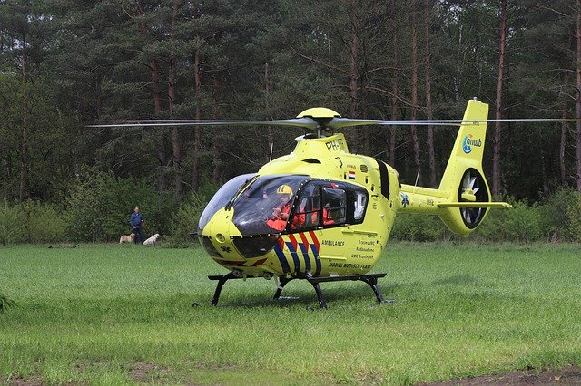 Free download Ambulancehelikopter Trauma Doctor -  free photo or picture to be edited with GIMP online image editor