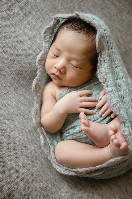 Free download baby newborn child sleep hand free picture to be edited with GIMP free online image editor