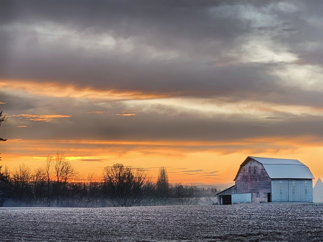 Free download barn sunrise fog morning landscape free picture to be edited with GIMP free online image editor