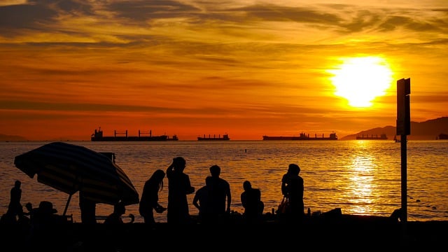 Free download beach twilight people silhouettes free picture to be edited with GIMP free online image editor