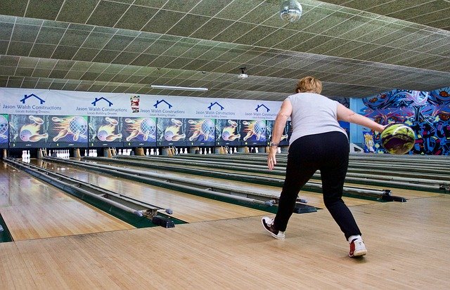 Free download Bowler Style Tenpin Alley -  free photo or picture to be edited with GIMP online image editor