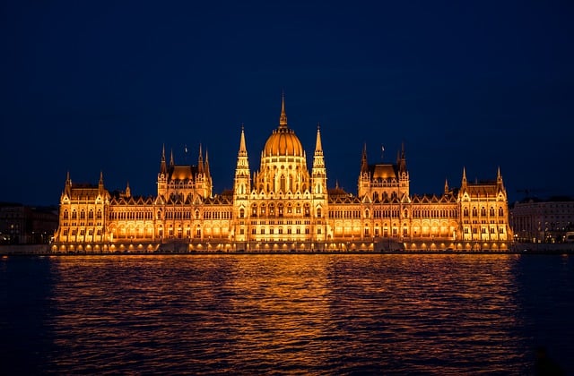 Free download budapest danube night hungary free picture to be edited with GIMP free online image editor