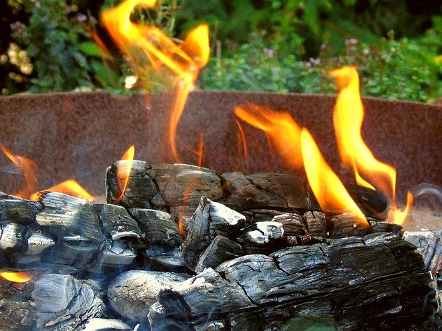 Free download Campfire Flame Cozy -  free photo or picture to be edited with GIMP online image editor