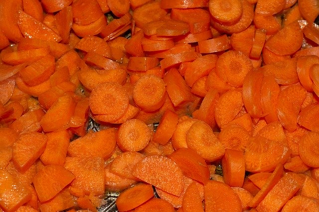 Free download Carrots Orange Vegetables -  free photo or picture to be edited with GIMP online image editor