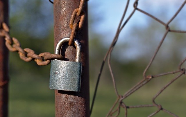 Free download Castle Fence Chain -  free photo or picture to be edited with GIMP online image editor