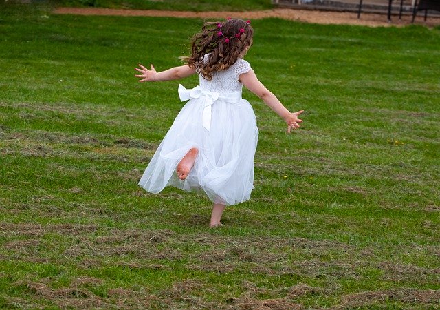 Free download Child Bridesmaid Flower Girl -  free photo or picture to be edited with GIMP online image editor