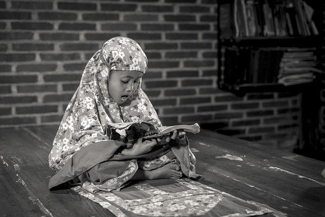 Free download child reading muslim quran student free picture to be edited with GIMP free online image editor