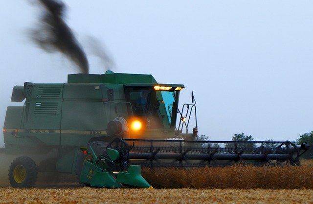 Free download Combine Harvest North Dakota -  free photo or picture to be edited with GIMP online image editor