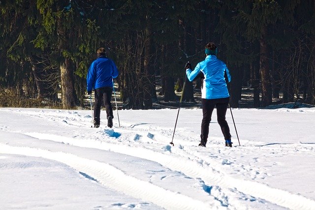 Free download Cross Country Skiing Man Woman -  free photo or picture to be edited with GIMP online image editor