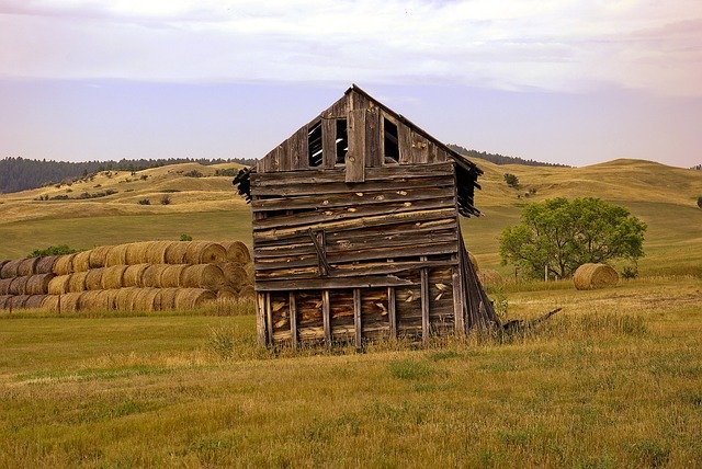 Free download Decaying Barn Decay Old -  free photo or picture to be edited with GIMP online image editor