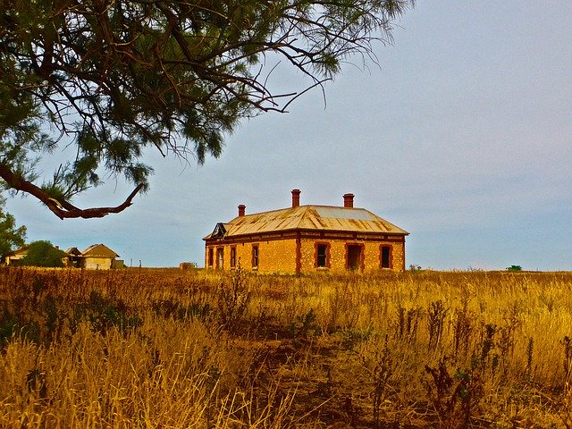 Free download Derelict Homestead Farm -  free photo or picture to be edited with GIMP online image editor