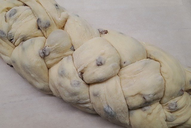 Free download Dough Plait Butterzopf -  free photo or picture to be edited with GIMP online image editor