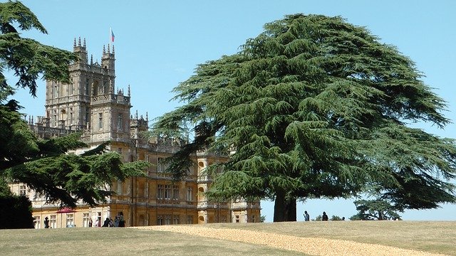 Free download Downtown Abbey England Castle -  free photo or picture to be edited with GIMP online image editor