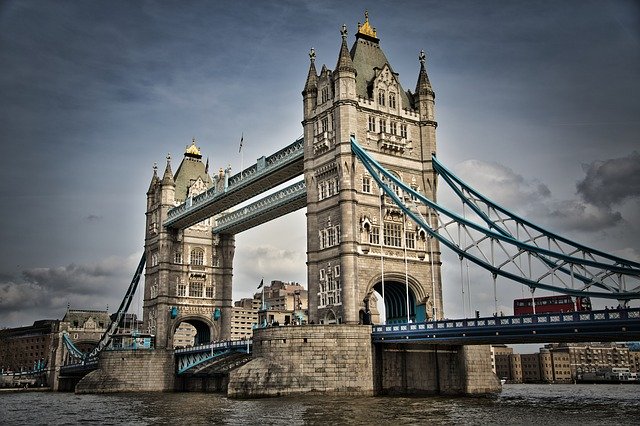 Free download England Tower Bridge London -  free photo or picture to be edited with GIMP online image editor