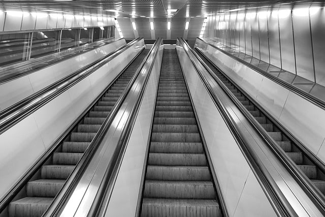 Free download escalator subway perspective long free picture to be edited with GIMP free online image editor