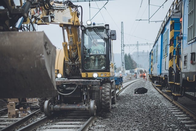 Free download excavator building railway free picture to be edited with GIMP free online image editor