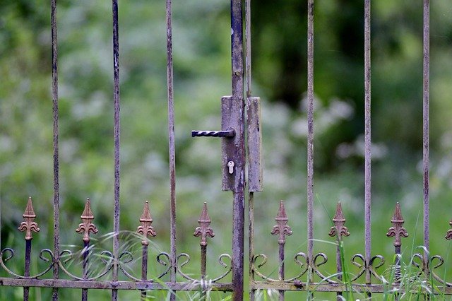 Free download Fence Klink Posts -  free photo or picture to be edited with GIMP online image editor