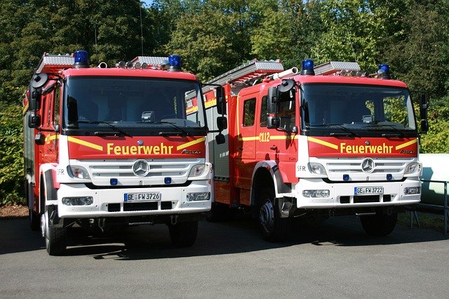 Kostenloser Download Feuerwehrfahrzeuge - kostenloses Foto oder Bild zur Bearbeitung mit GIMP Online-Bildbearbeitung