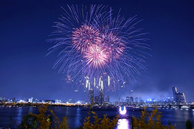 Free download Fireworks Yeouido Seoul -  free photo or picture to be edited with GIMP online image editor