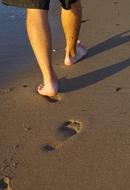 Free download Footprints Traces Beach -  free photo or picture to be edited with GIMP online image editor