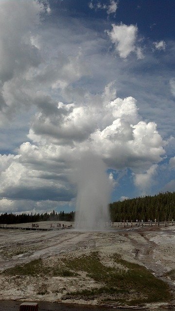 Free download Geyser Yellowstone Wyoming -  free photo or picture to be edited with GIMP online image editor