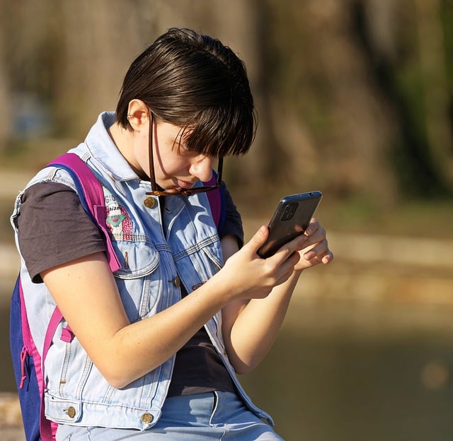 Free download girl backpack smartphone casual free picture to be edited with GIMP free online image editor