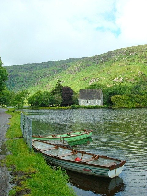 Free download Gouganbarra Hotel Lake -  free photo or picture to be edited with GIMP online image editor