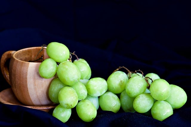 Free download grape fresh sweet green fruit free picture to be edited with GIMP free online image editor