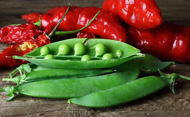 Free download green peas chillis vegetables food free picture to be edited with GIMP free online image editor