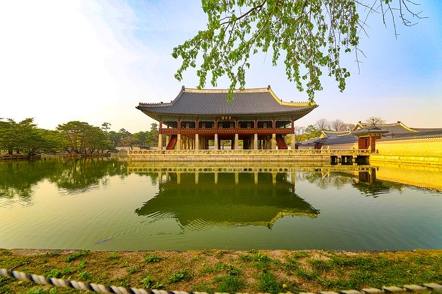 Téléchargement gratuit de Gyeongbok Palace Gyeonghoeru - photo ou image gratuite à éditer avec l'éditeur d'images en ligne GIMP