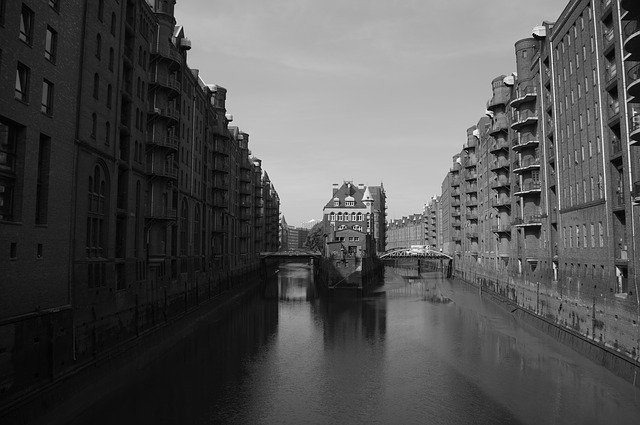 Free download Hamburg Speicherstadt -  free photo or picture to be edited with GIMP online image editor