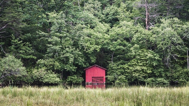 Free download house cabin lake water nature free picture to be edited with GIMP free online image editor