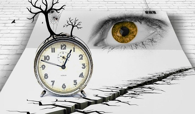 Free download Œil Time Clock -  free illustration to be edited with GIMP free online image editor