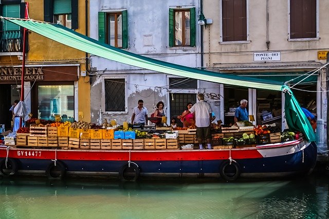 Free download Italy Venessia Romantic Fruit -  free photo or picture to be edited with GIMP online image editor