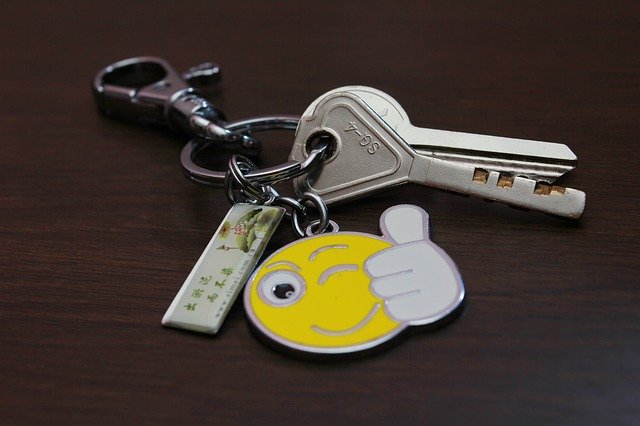 Free download Key Chains House -  free illustration to be edited with GIMP free online image editor