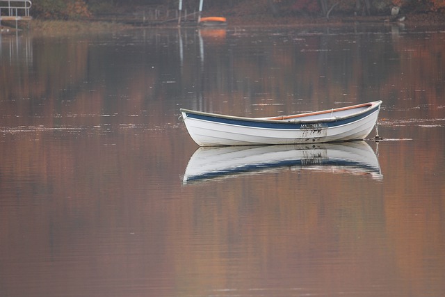 Free download lake autumn boat fall reflection free picture to be edited with GIMP free online image editor