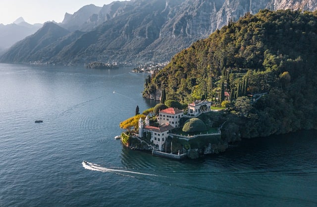 Free download lake lake como italy water nature free picture to be edited with GIMP free online image editor