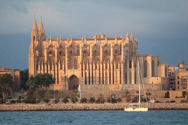 Free download La Seu Cathedral Of Saint Mary -  free photo or picture to be edited with GIMP online image editor