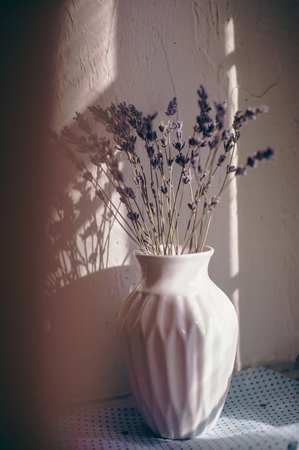 Free download lavender bouquet vase shadow free picture to be edited with GIMP free online image editor