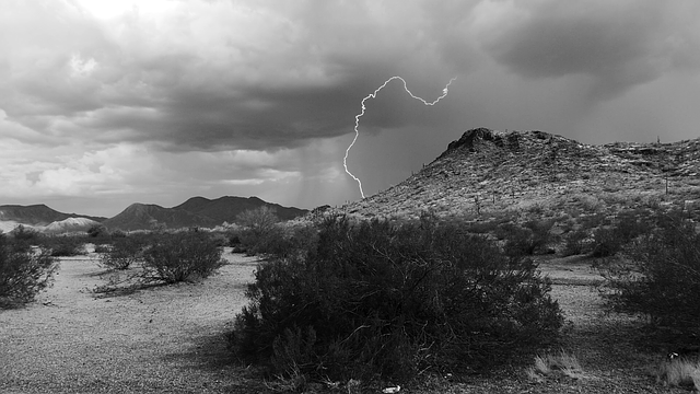 Free download Lightning Storm Desert -  free illustration to be edited with GIMP free online image editor