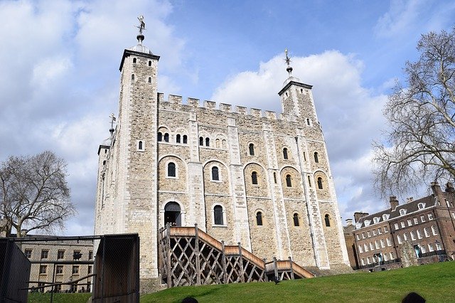 Free download London Tower -  free photo or picture to be edited with GIMP online image editor