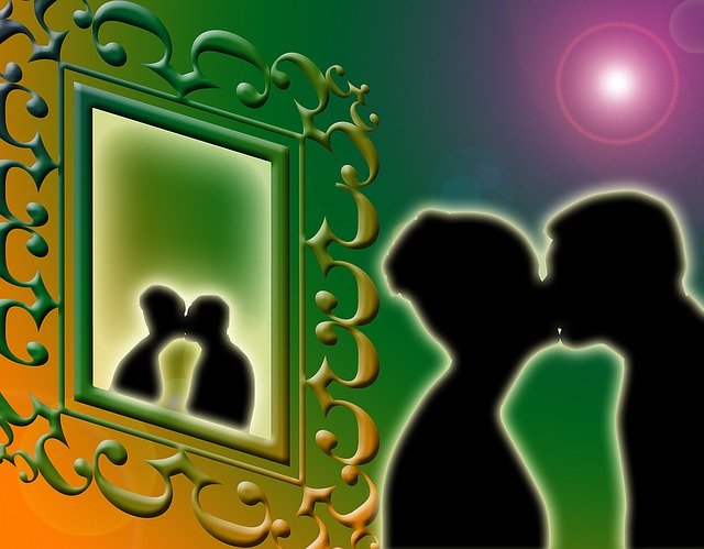 Free download Lovers Mirror Kiss -  free illustration to be edited with GIMP free online image editor