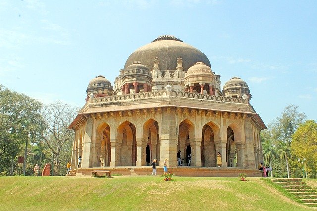 Free download Mausoleum Garden Lodhi -  free photo or picture to be edited with GIMP online image editor