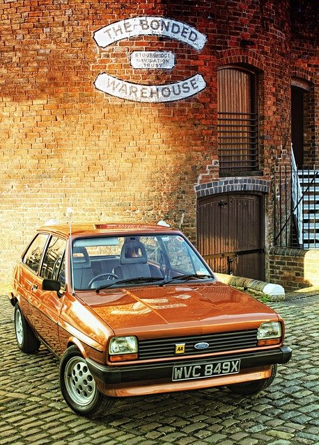 Free download mk1 ford fiesta oldskool retro free picture to be edited with GIMP free online image editor