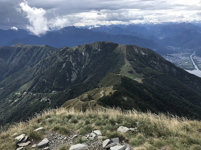 Téléchargement gratuit Monte Gambarogno From Tamaro - photo ou image gratuite à éditer avec l'éditeur d'images en ligne GIMP