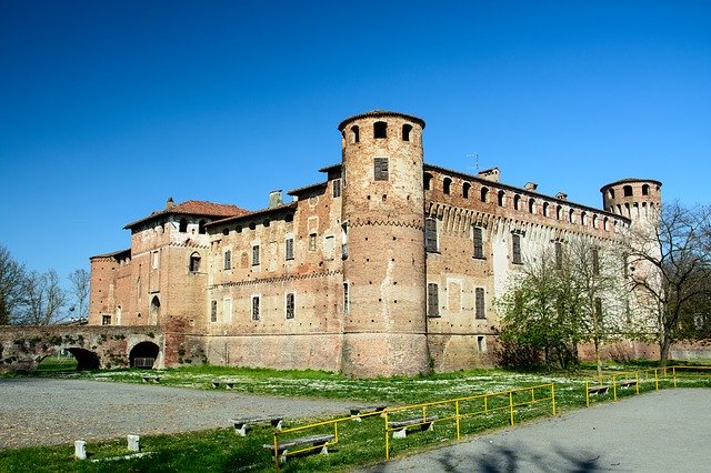 Free download Monticelli DOngina Castle Emilia -  free photo or picture to be edited with GIMP online image editor