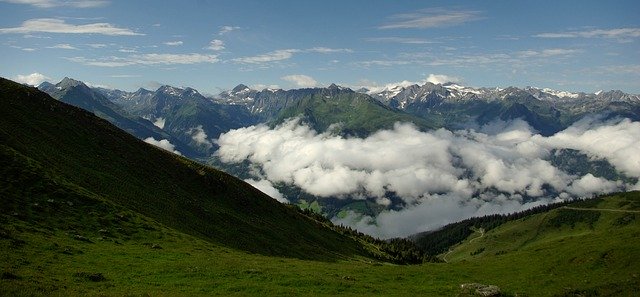 免费下载 Mountains Clouds Nature - 使用 GIMP 免费在线图像编辑器编辑的免费插图