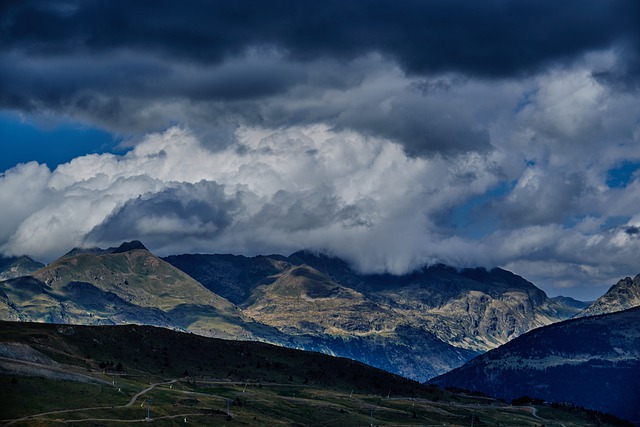 Free download mountains hills valley clouds free picture to be edited with GIMP free online image editor