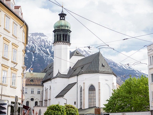 ດາວ​ໂຫຼດ​ຟຣີ Old Church City - ຮູບ​ພາບ​ຟຣີ​ຫຼື​ຮູບ​ພາບ​ທີ່​ຈະ​ໄດ້​ຮັບ​ການ​ແກ້​ໄຂ​ກັບ GIMP ອອນ​ໄລ​ນ​໌​ບັນ​ນາ​ທິ​ການ​ຮູບ​ພາບ​