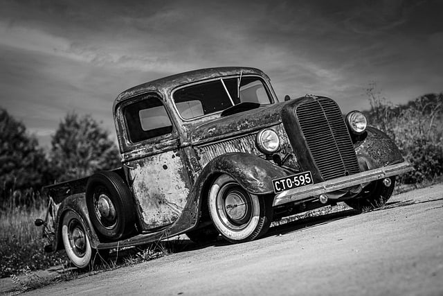 Free download old vintage car vehicle truck free picture to be edited with GIMP free online image editor